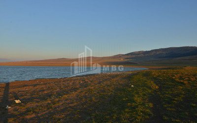 გორის რაიონი, ნადარბაზევის ტბა.