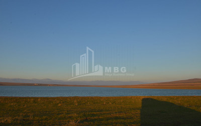 გორის რაიონი, ნადარბაზევის ტბა.