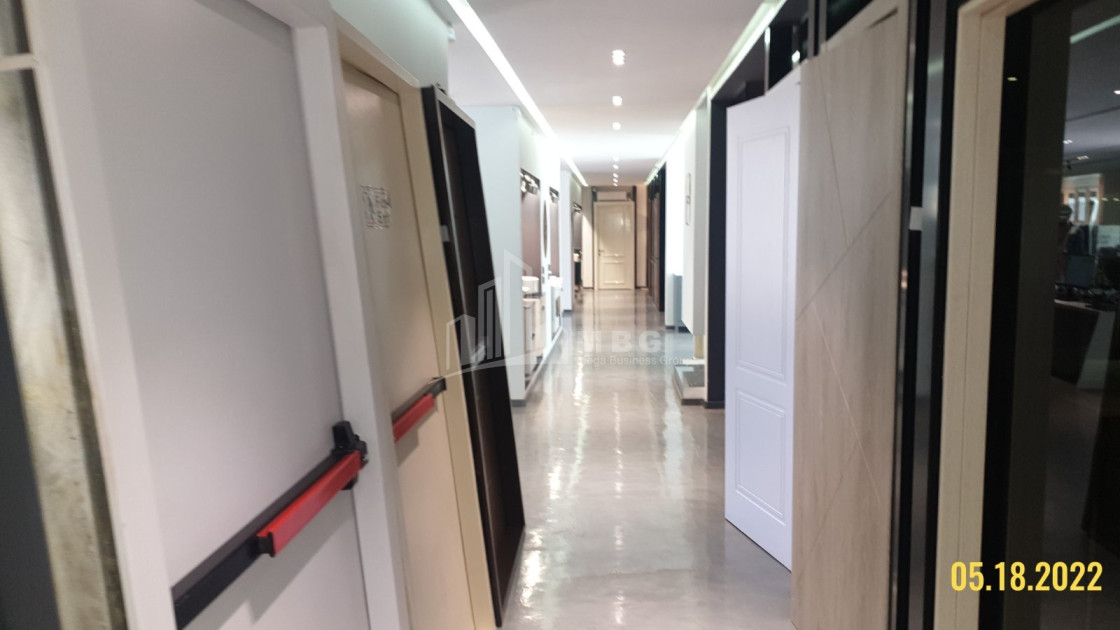 იყიდება კომერციული ფართი მუხიანი გლდანის რაიონი თბილისი