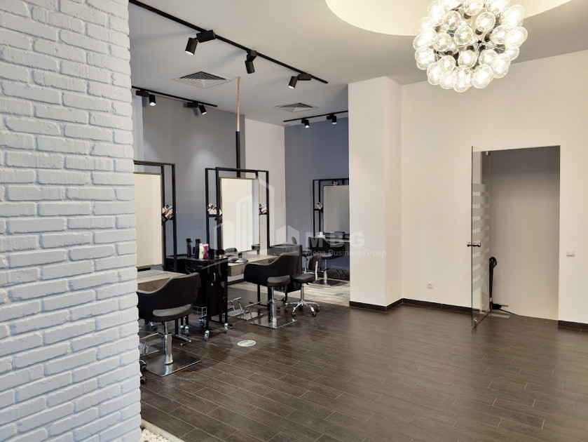 იყიდება კომერციული ფართი ი. ჭავჭავაძის გამზირი ვაკე ვაკის რაიონი თბილისი