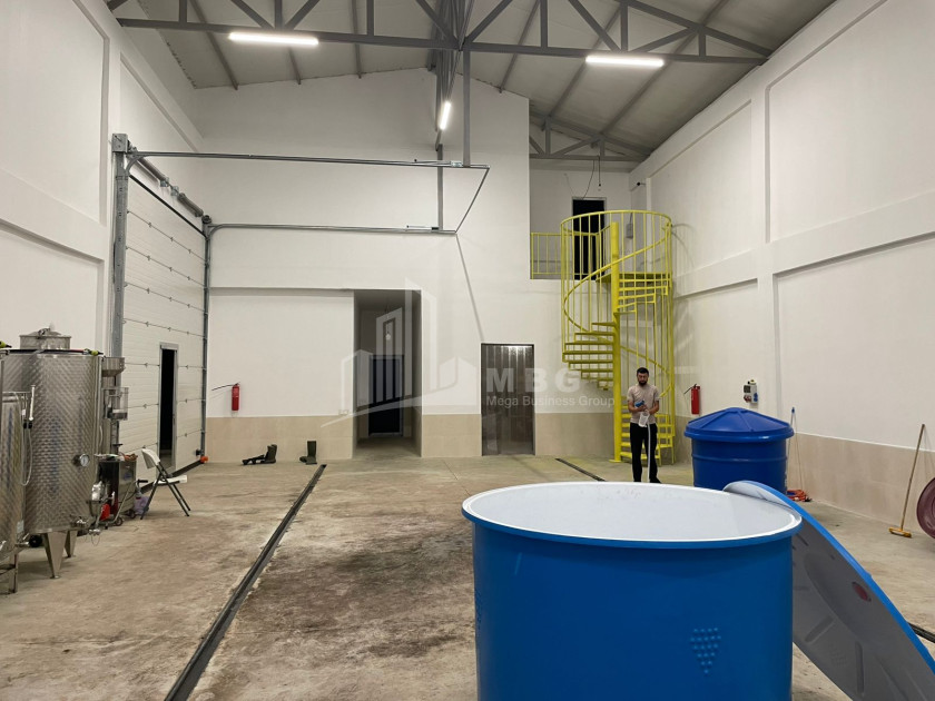 იყიდება კომერციული ფართი დოესი კასპი შიდა ქართლი