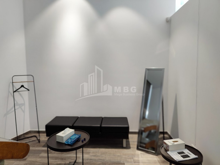 იყიდება კომერციული ფართი ი. ჭავჭავაძის გამზირი ვაკე ვაკის რაიონი თბილისი