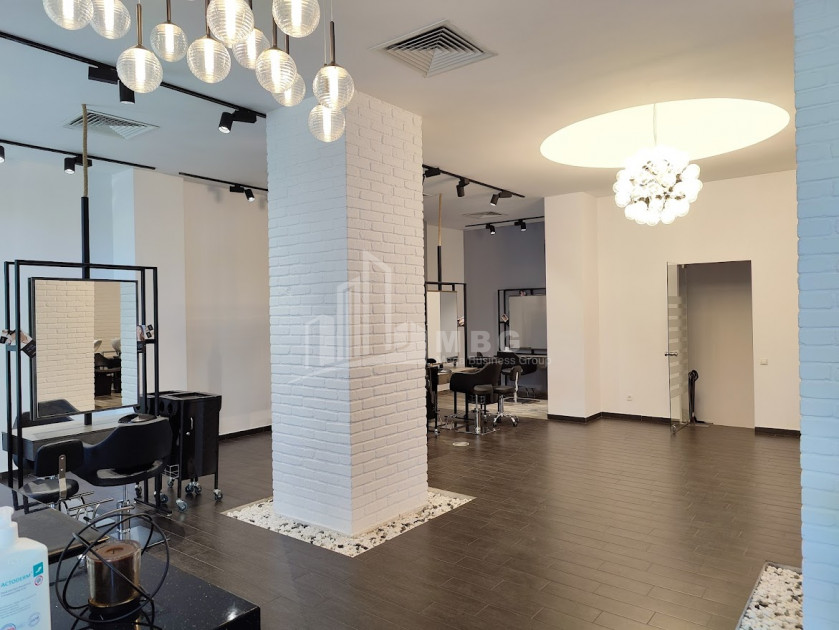 იყიდება კომერციული ფართი ი. ჭავჭავაძის გამზირი ვაკე ვაკის რაიონი თბილისი