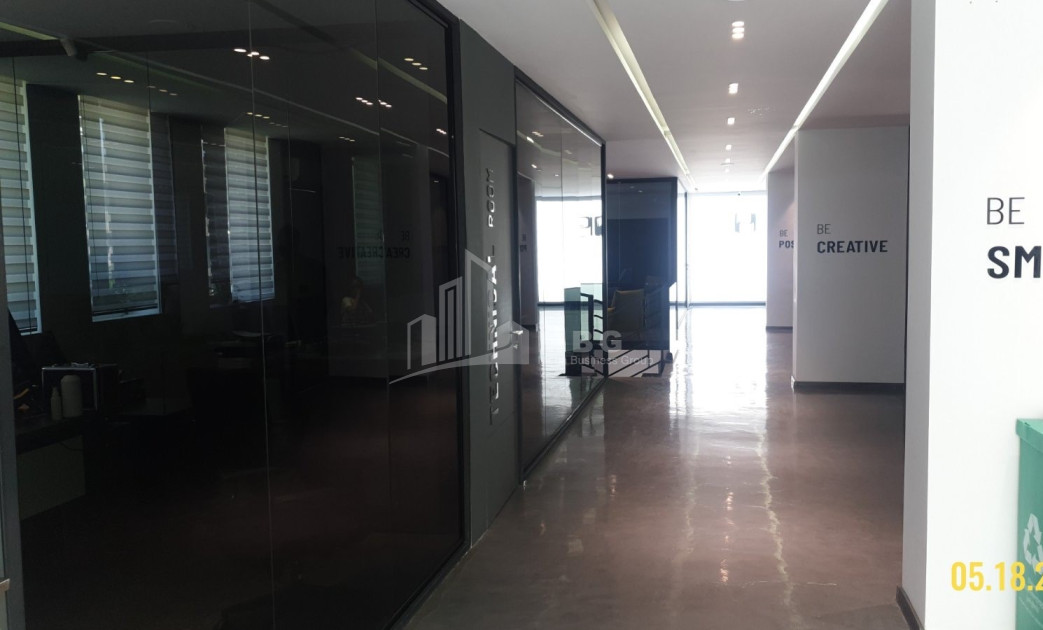 იყიდება კომერციული ფართი მუხიანი გლდანის რაიონი თბილისი