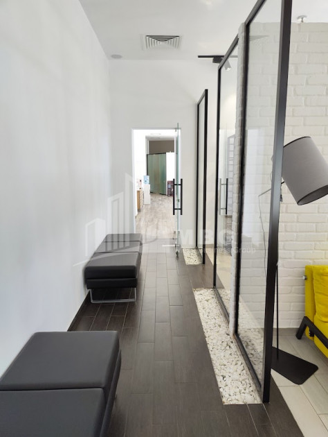 იყიდება კომერციული ფართი ი. ჭავჭავაძის გამზირი ვაკე ვაკის რაიონი თბილისი