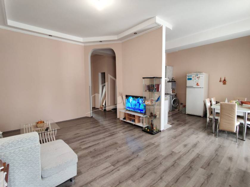 იყიდება ბინა ა. პოლიტკოვსკაიას ქუჩა (ჯიქია) საბურთალო საბურთალოს რაიონი თბილისი