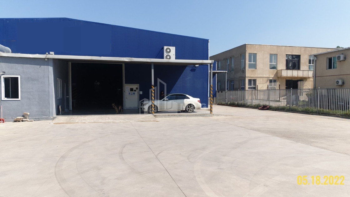 იყიდება კომერციული ფართი მუხიანი გლდანის რაიონი თბილისი