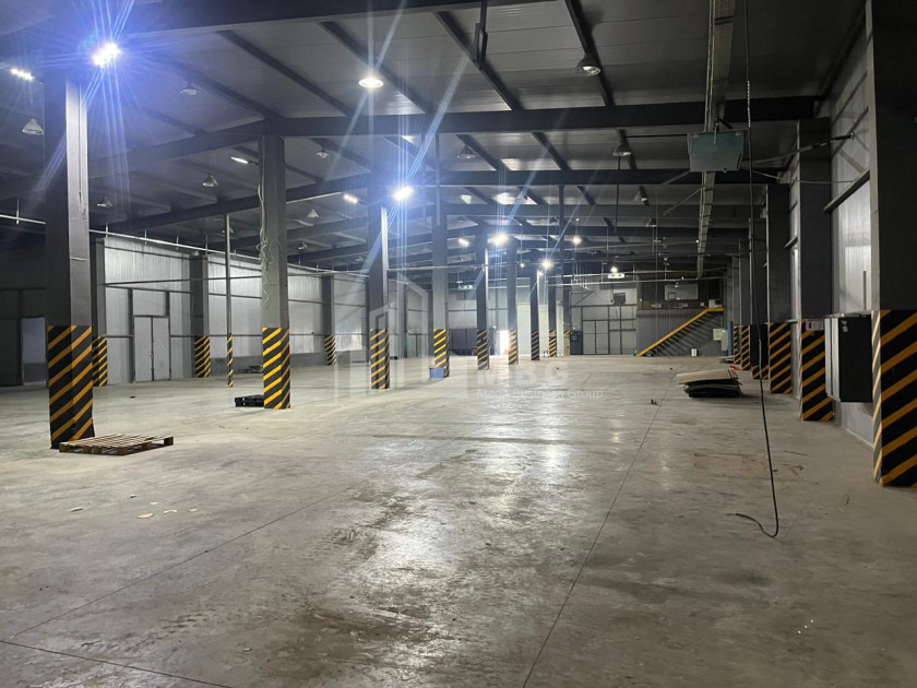 იყიდება კომერციული ფართი მუხიანი გლდანის რაიონი თბილისი