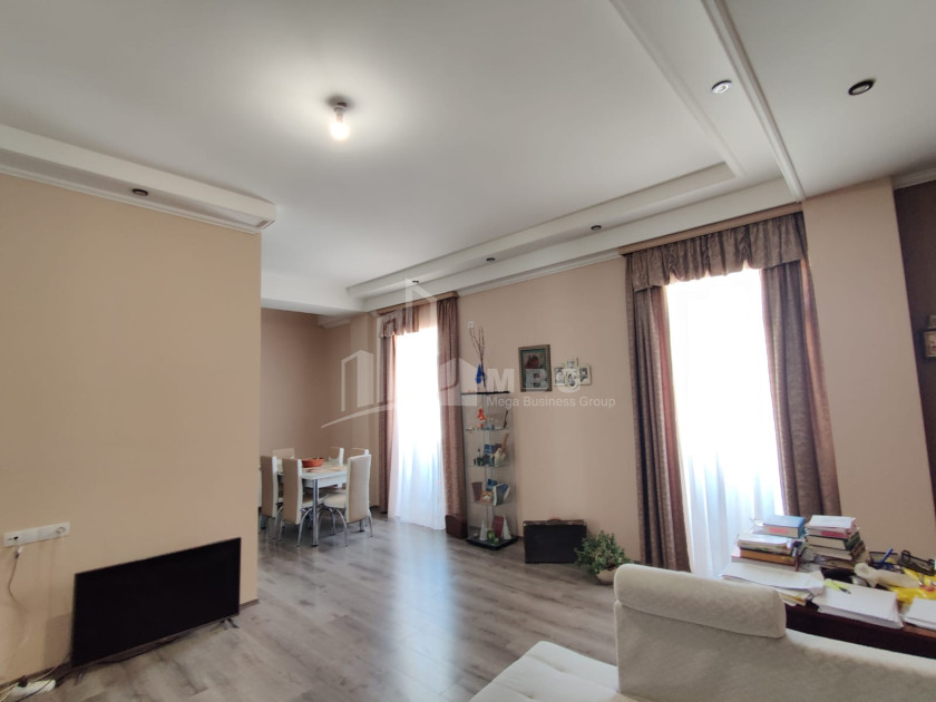 იყიდება ბინა ა. პოლიტკოვსკაიას ქუჩა (ჯიქია) საბურთალო საბურთალოს რაიონი თბილისი