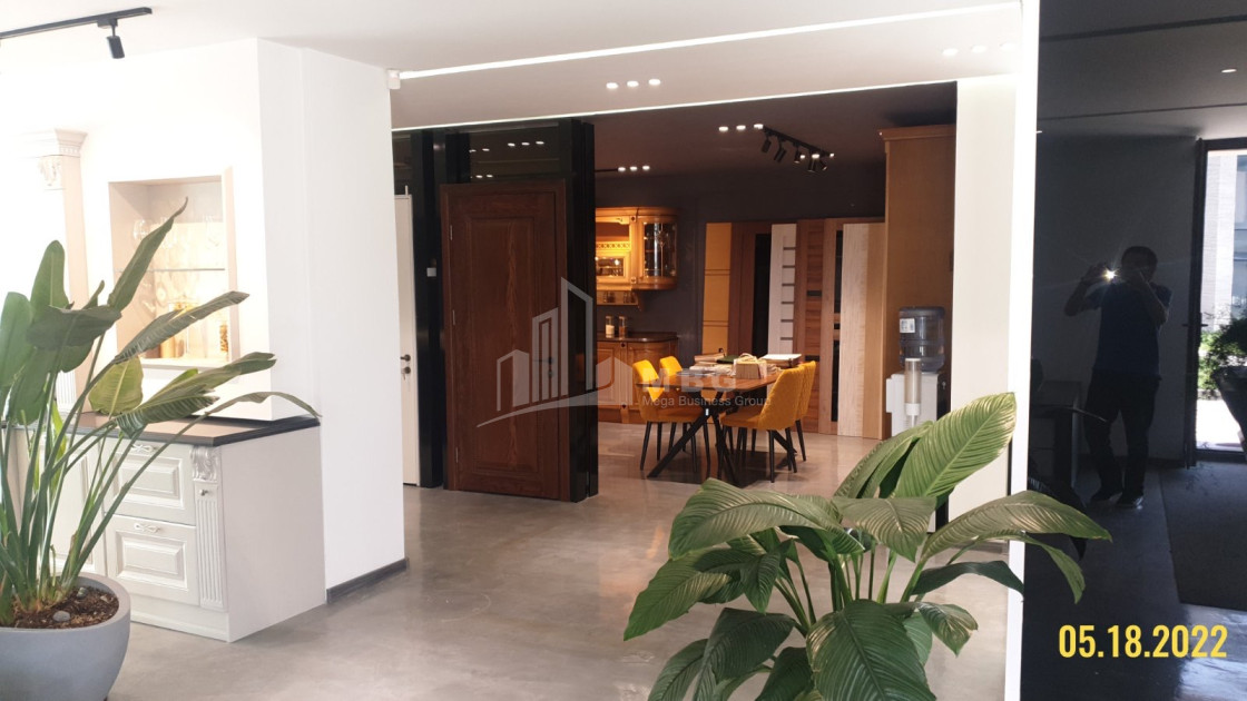 იყიდება კომერციული ფართი მუხიანი გლდანის რაიონი თბილისი