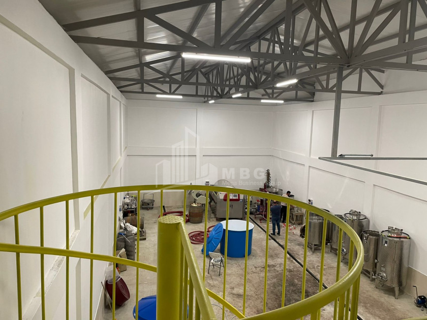 იყიდება კომერციული ფართი დოესი კასპი შიდა ქართლი