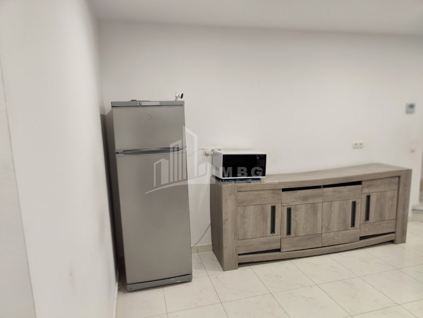 იყიდება კომერციული ფართი ი. ჭავჭავაძის გამზირი ვაკე ვაკის რაიონი თბილისი