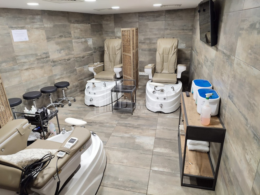 იყიდება კომერციული ფართი ი. ჭავჭავაძის გამზირი ვაკე ვაკის რაიონი თბილისი