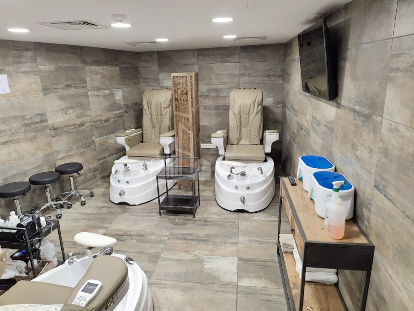 იყიდება კომერციული ფართი ი. ჭავჭავაძის გამზირი ვაკე ვაკის რაიონი თბილისი