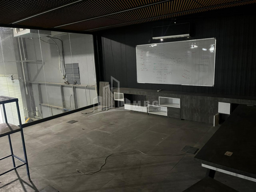 იყიდება კომერციული ფართი მუხიანი გლდანის რაიონი თბილისი