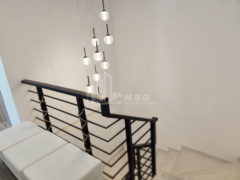 იყიდება კომერციული ფართი ი. ჭავჭავაძის გამზირი ვაკე ვაკის რაიონი თბილისი