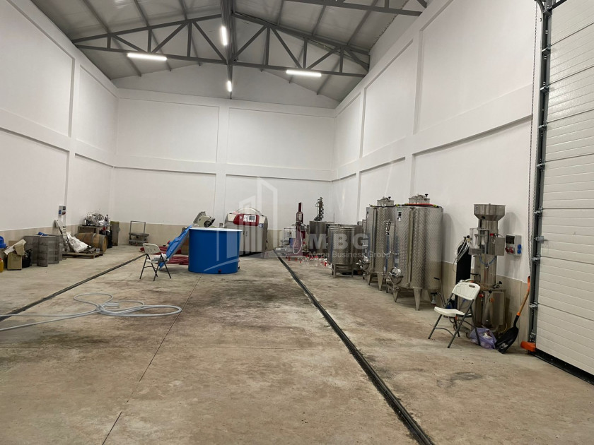 იყიდება კომერციული ფართი დოესი კასპი შიდა ქართლი