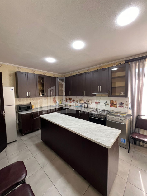 იყიდება სახლი აგარაკი 13 ასურელი მამის ქუჩა სოფელი დიღომი საბურთალოს რაიონი თბილისი