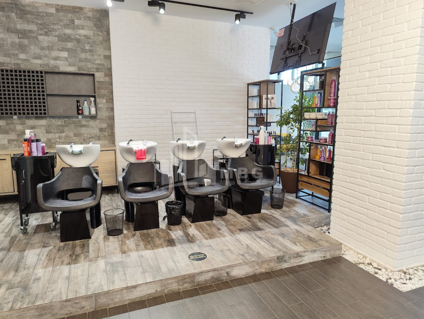 იყიდება კომერციული ფართი ი. ჭავჭავაძის გამზირი ვაკე ვაკის რაიონი თბილისი