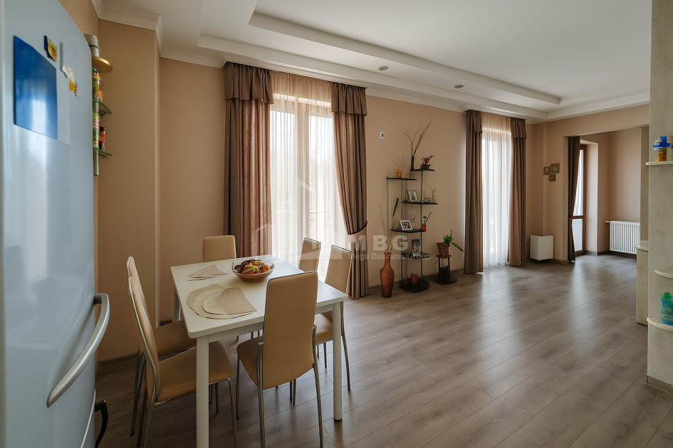 იყიდება ბინა ა. პოლიტკოვსკაიას ქუჩა (ჯიქია) საბურთალო საბურთალოს რაიონი თბილისი