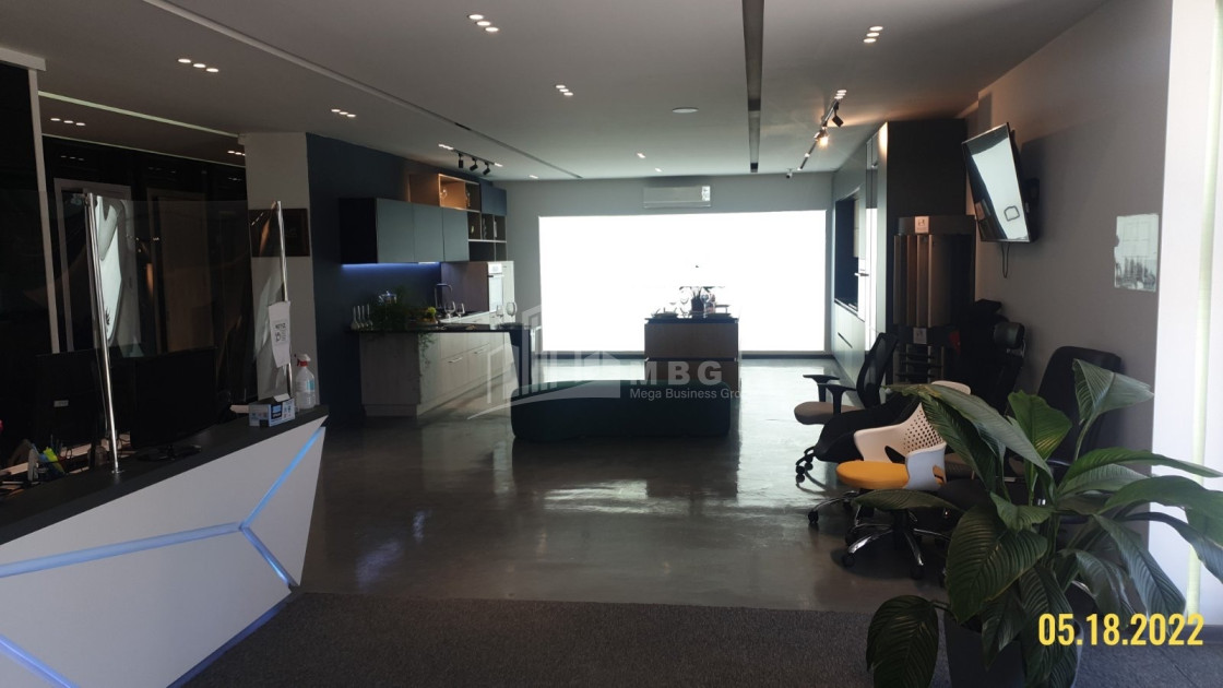 იყიდება კომერციული ფართი მუხიანი გლდანის რაიონი თბილისი