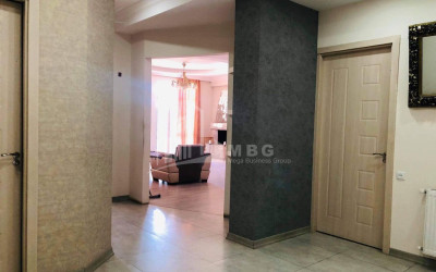 Продается Квартира Улица А. Вазадзе Глданский массив Глдани Район Тбилиси