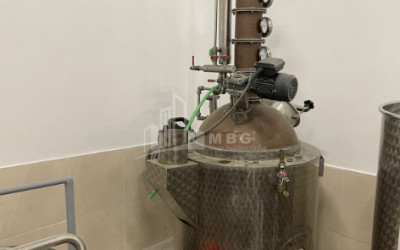 იყიდება კომერციული ფართი დოესი კასპი შიდა ქართლი