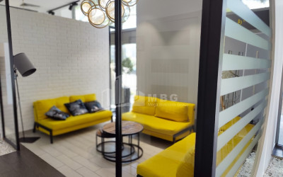 იყიდება კომერციული ფართი ი. ჭავჭავაძის გამზირი ვაკე ვაკის რაიონი თბილისი