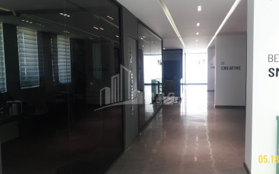 იყიდება კომერციული ფართი მუხიანი გლდანის რაიონი თბილისი