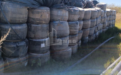 იყიდება მიწის ნაკვეთი სენაკი სამეგრელო   ზემო სვანეთი